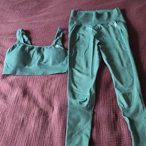 Peloton Women's Teal Ribbed Leggings Set